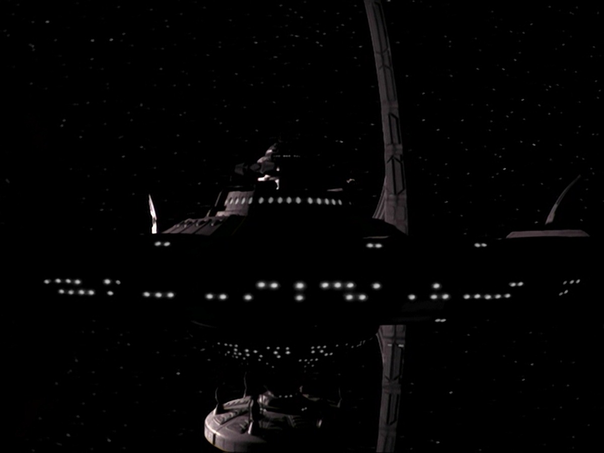 extant_StarTrek_DS9_6x23-ProfitAndLace_1395.jpg