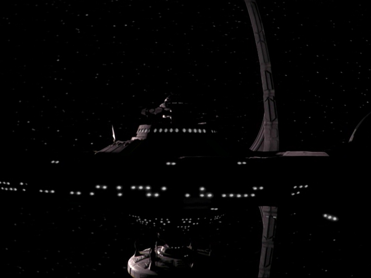 extant_StarTrek_DS9_6x23-ProfitAndLace_1398.jpg
