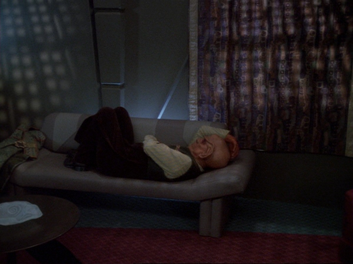 extant_StarTrek_DS9_6x23-ProfitAndLace_1405.jpg
