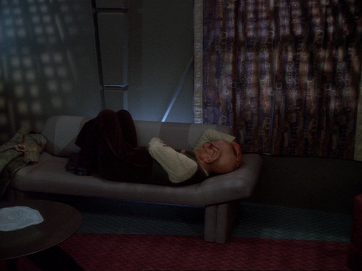 extant_StarTrek_DS9_6x23-ProfitAndLace_1406.jpg