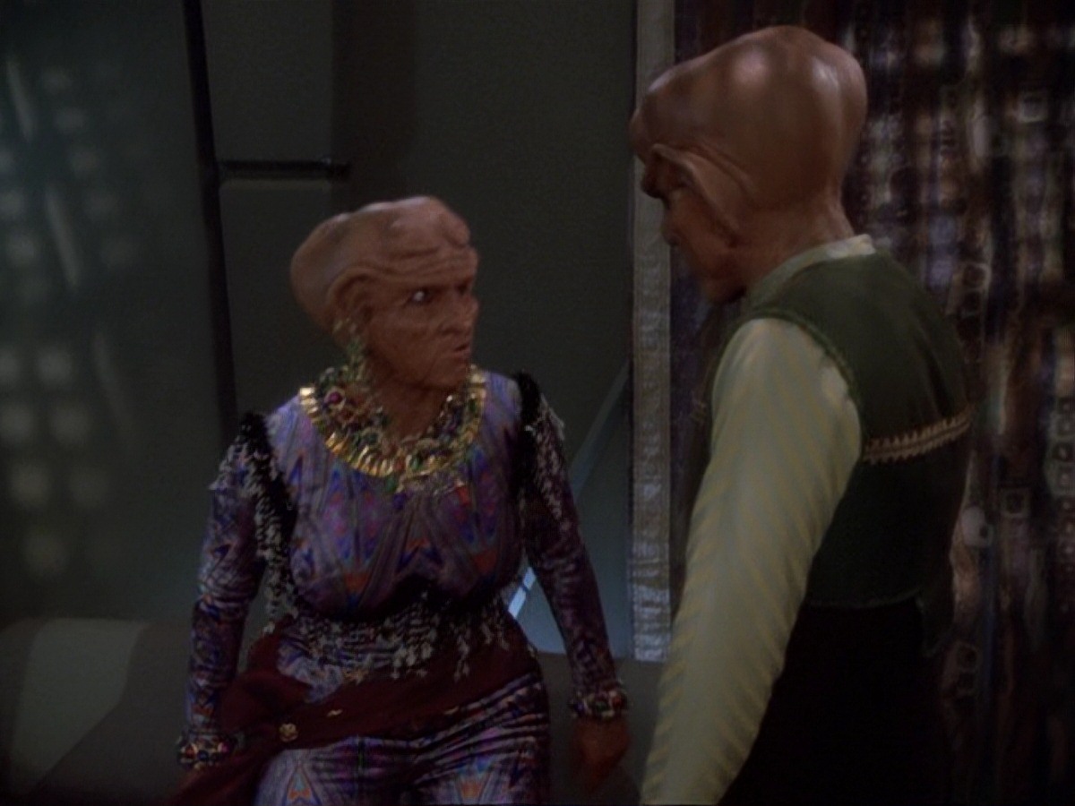 extant_StarTrek_DS9_6x23-ProfitAndLace_1534.jpg