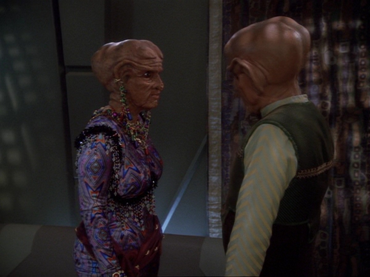 extant_StarTrek_DS9_6x23-ProfitAndLace_1545.jpg