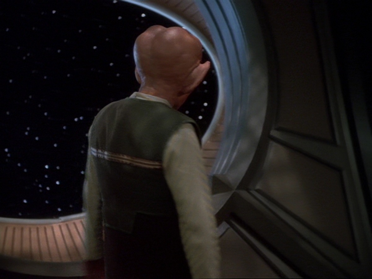 extant_StarTrek_DS9_6x23-ProfitAndLace_1552.jpg