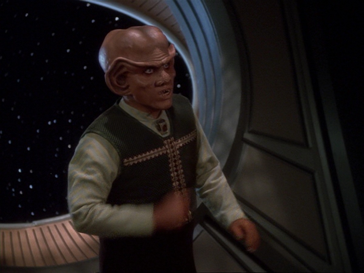 extant_StarTrek_DS9_6x23-ProfitAndLace_1553.jpg