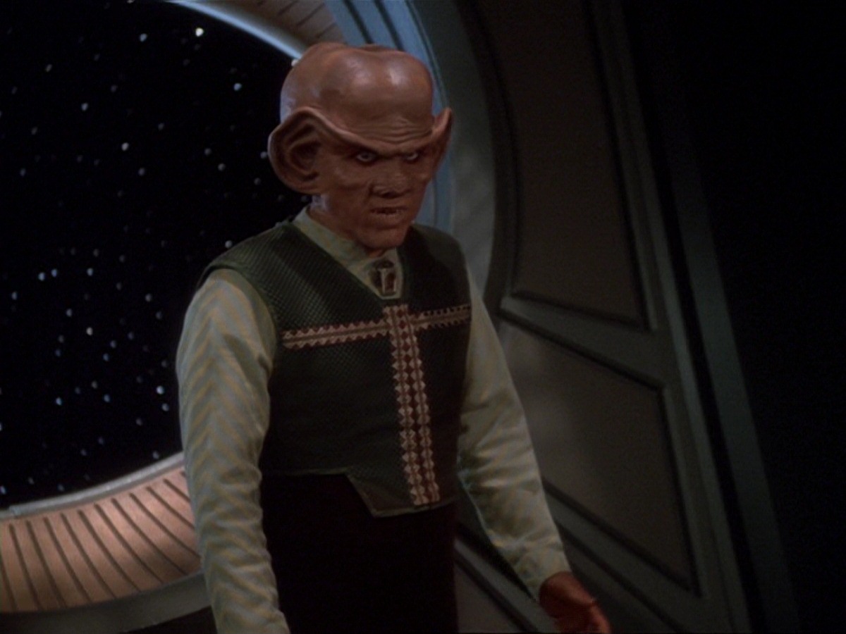 extant_StarTrek_DS9_6x23-ProfitAndLace_1557.jpg