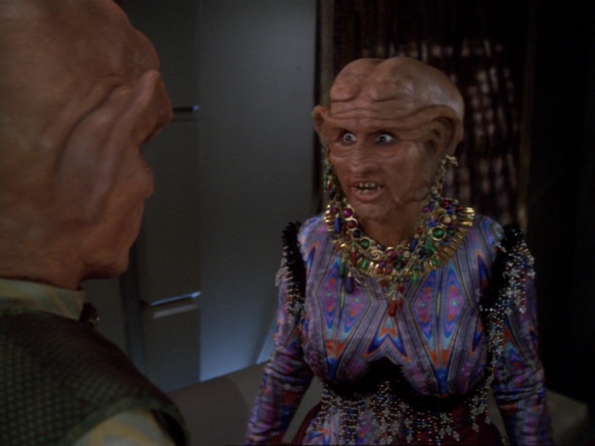 extant_StarTrek_DS9_6x23-ProfitAndLace_1567.jpg