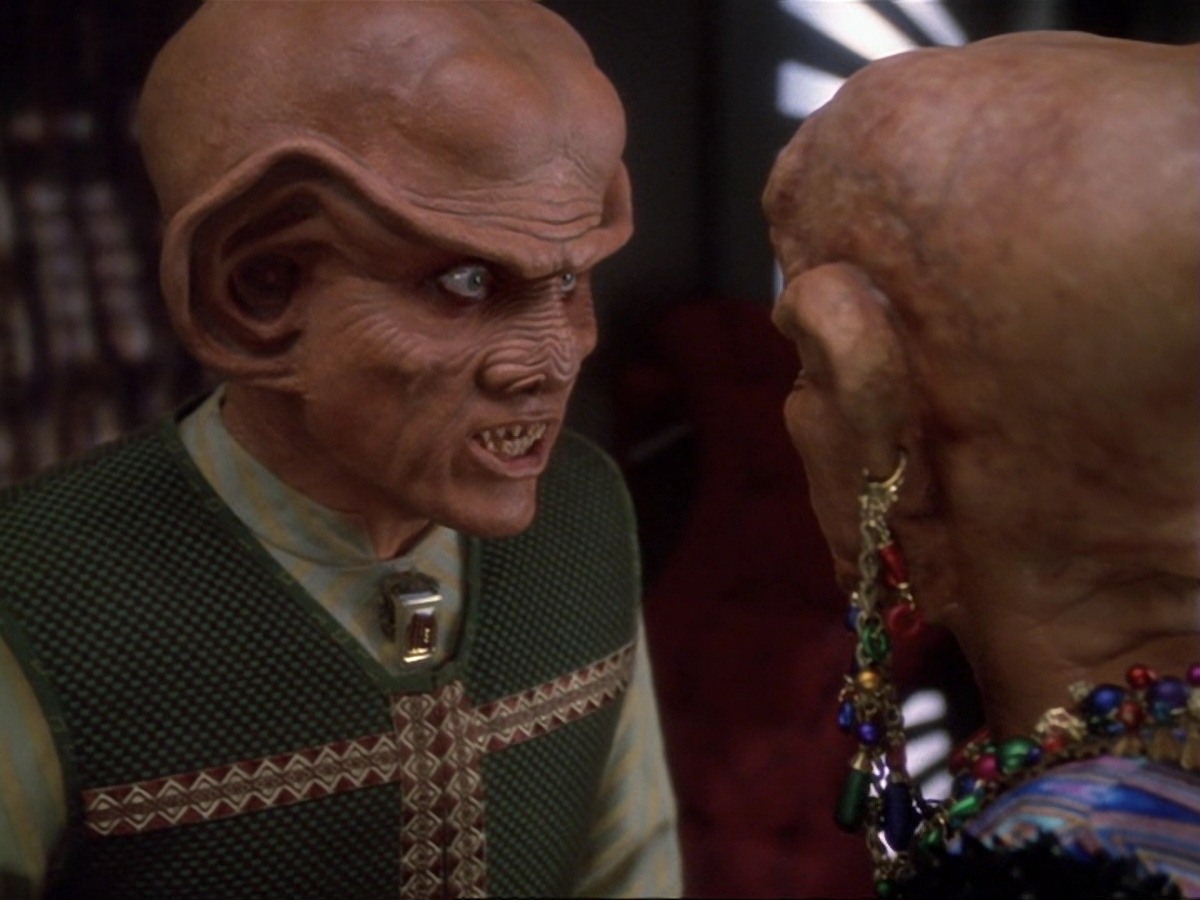 extant_StarTrek_DS9_6x23-ProfitAndLace_1609.jpg