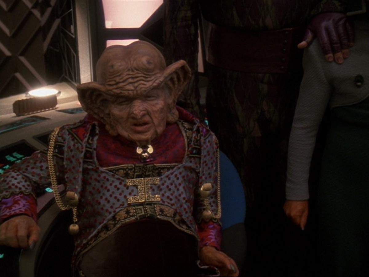 extant_StarTrek_DS9_6x23-ProfitAndLace_1697.jpg