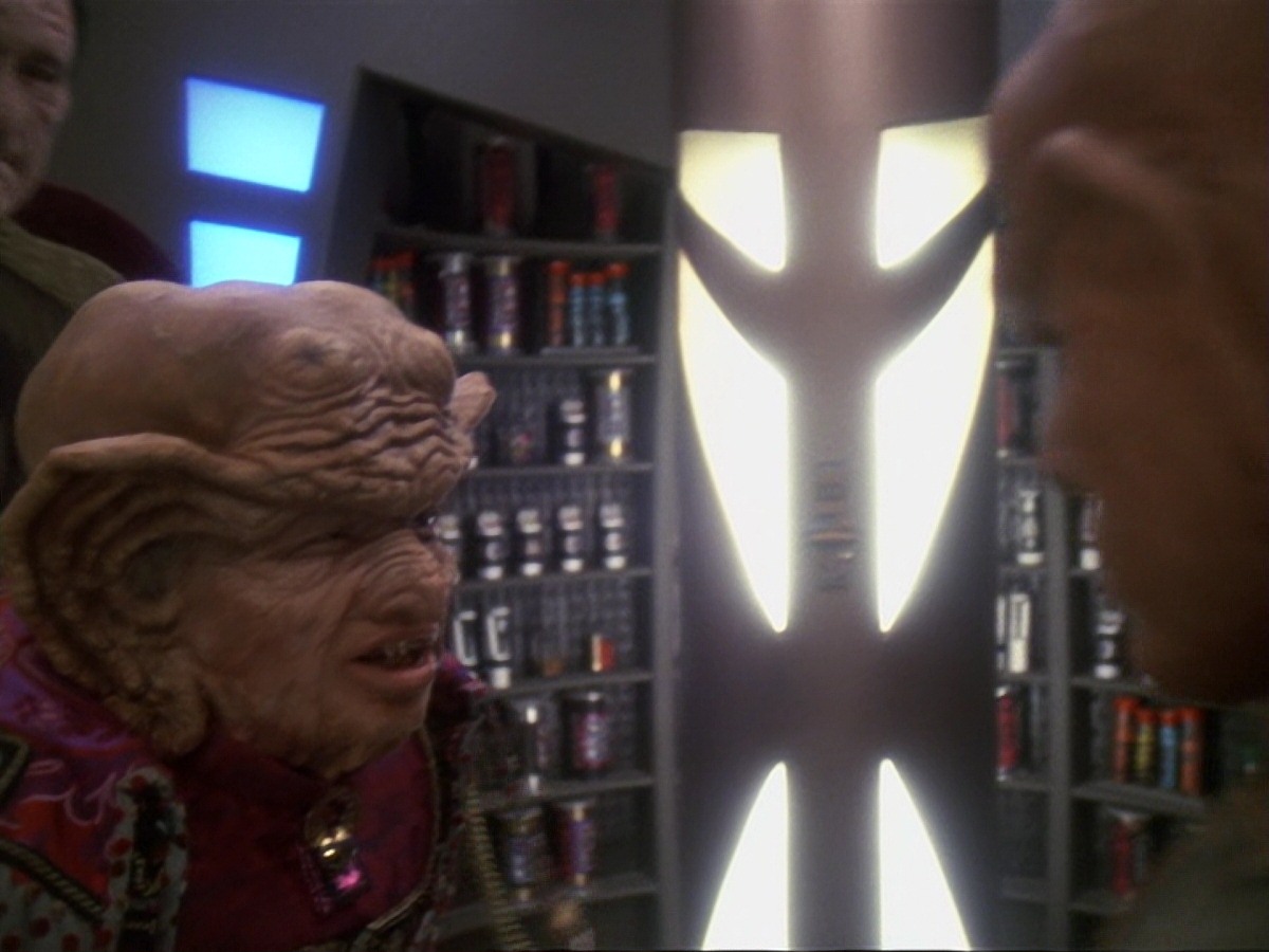 extant_StarTrek_DS9_6x23-ProfitAndLace_1716.jpg