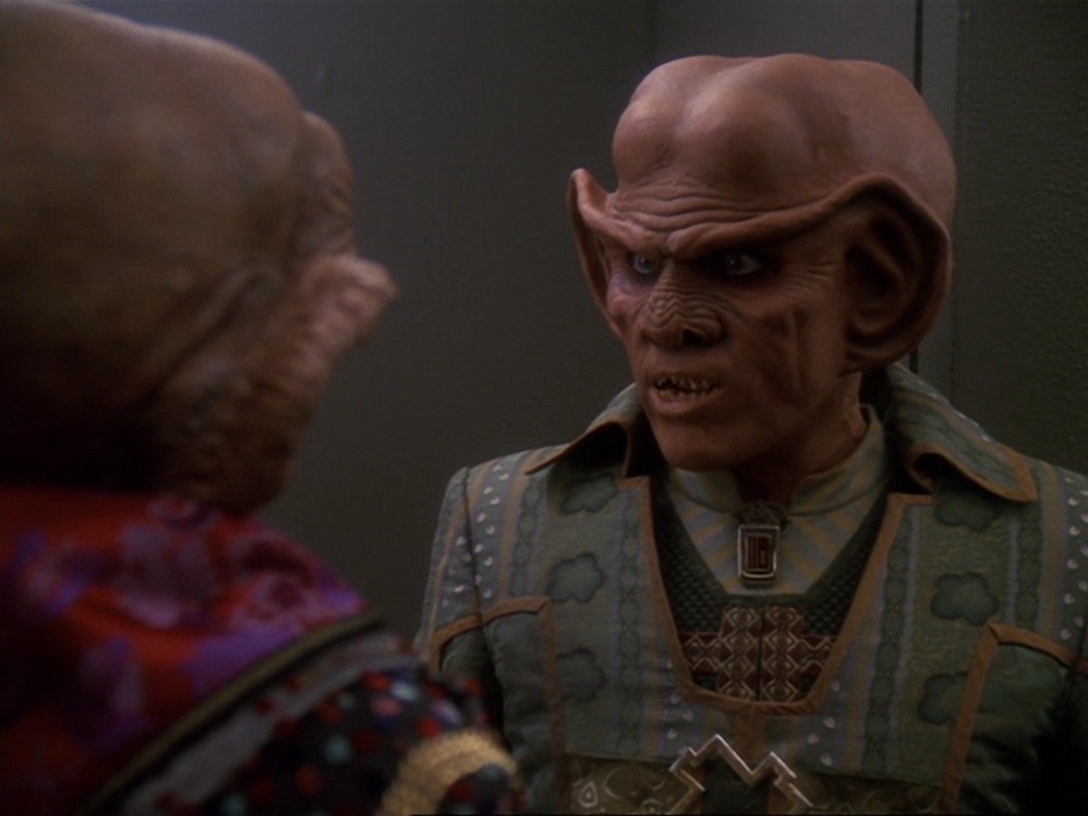 extant_StarTrek_DS9_6x23-ProfitAndLace_1730.jpg