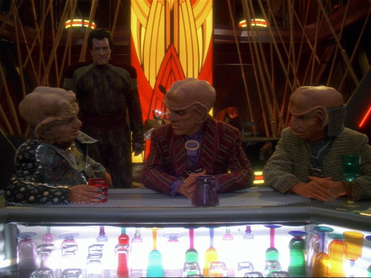 extant_StarTrek_DS9_6x23-ProfitAndLace_1821.jpg