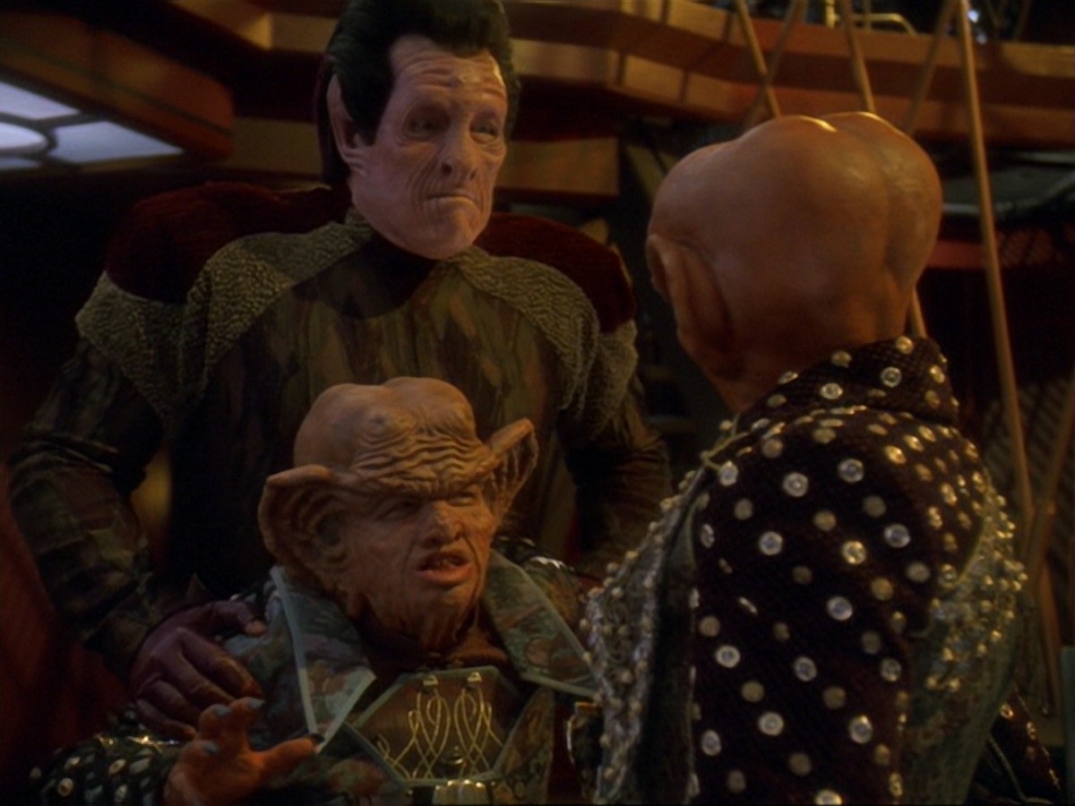 extant_StarTrek_DS9_6x23-ProfitAndLace_1922.jpg