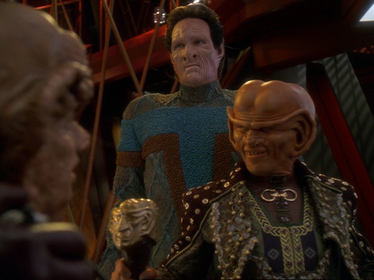 extant_StarTrek_DS9_6x23-ProfitAndLace_1942.jpg