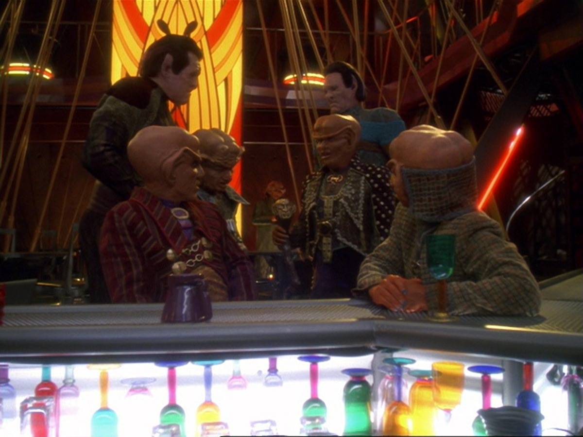 extant_StarTrek_DS9_6x23-ProfitAndLace_1943.jpg