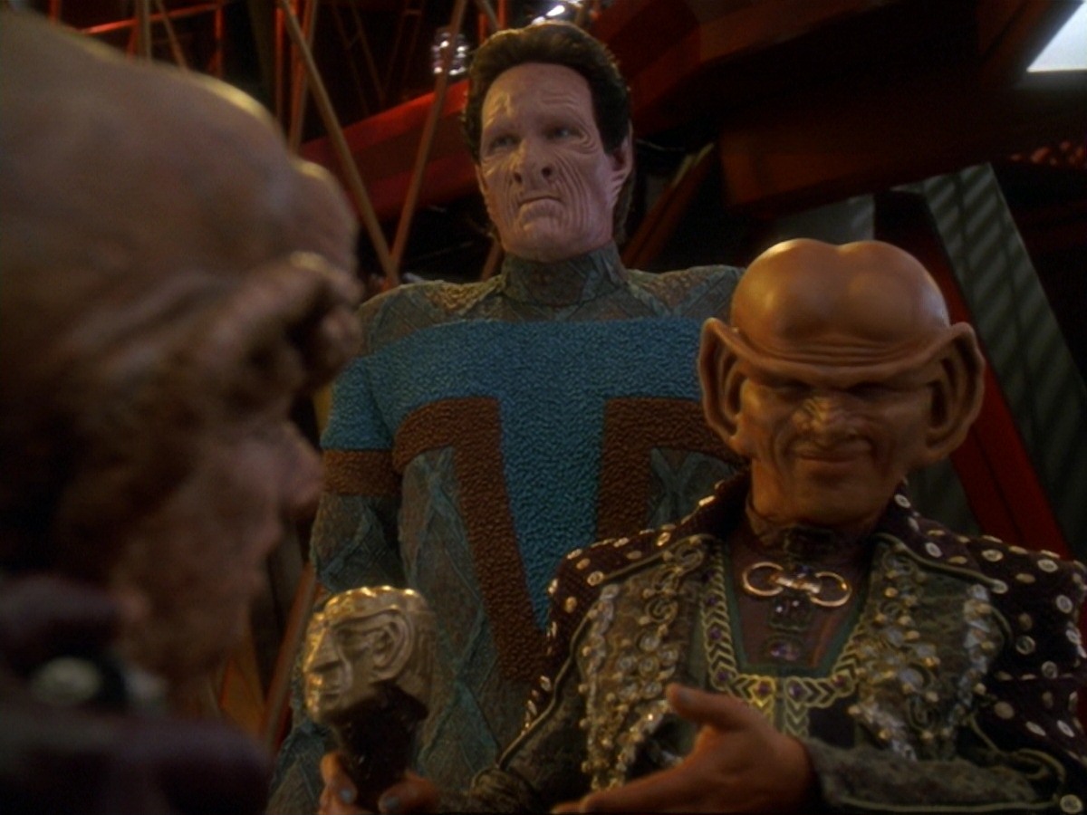 extant_StarTrek_DS9_6x23-ProfitAndLace_1952.jpg