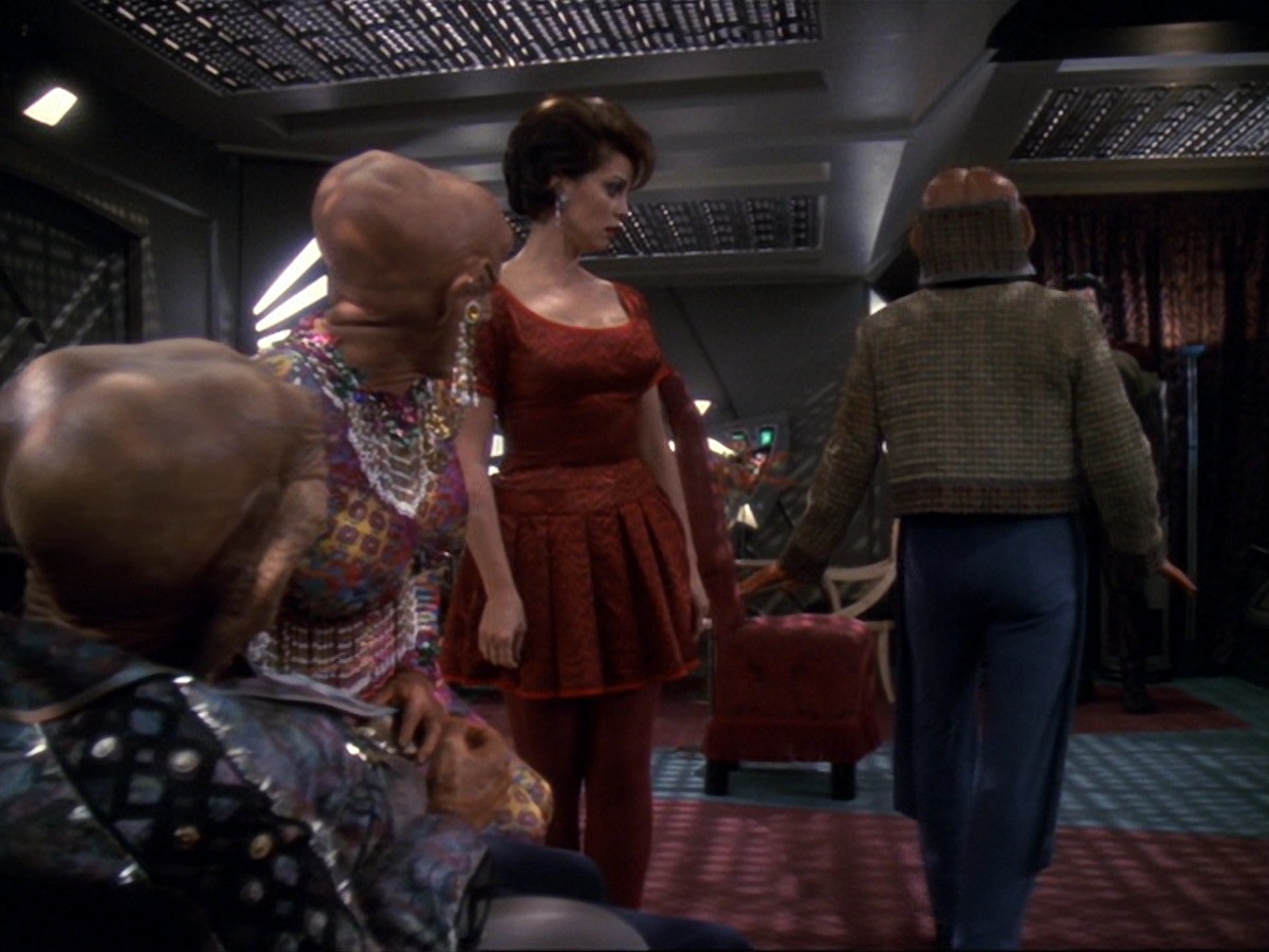 extant_StarTrek_DS9_6x23-ProfitAndLace_2218.jpg