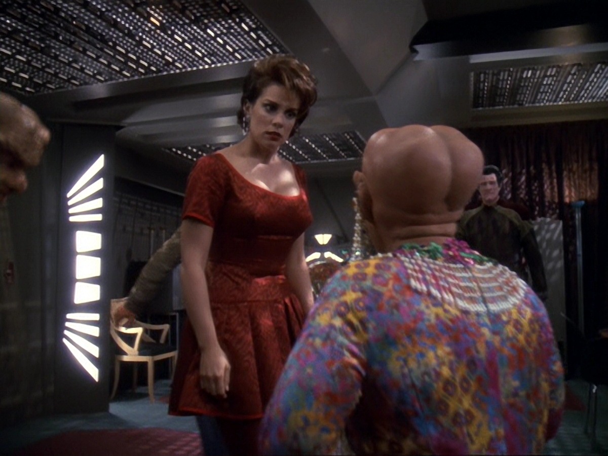 extant_StarTrek_DS9_6x23-ProfitAndLace_2305.jpg