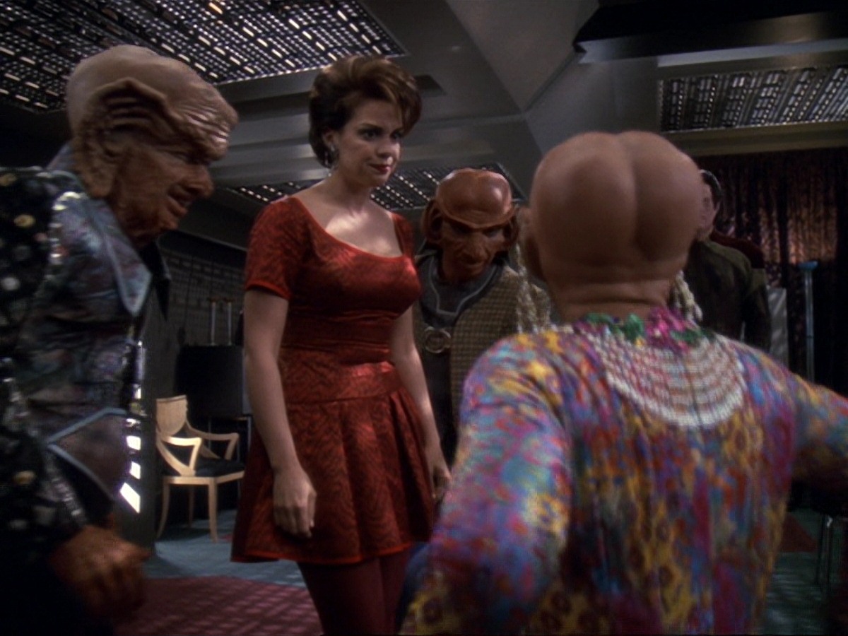 extant_StarTrek_DS9_6x23-ProfitAndLace_2306.jpg