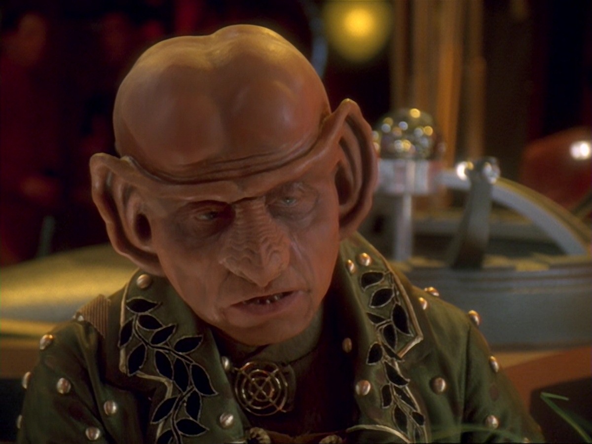 extant_StarTrek_DS9_6x23-ProfitAndLace_2825.jpg