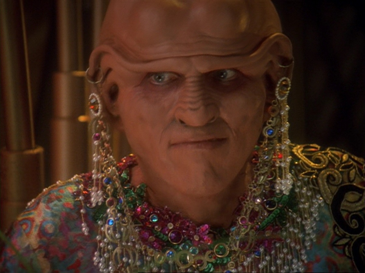 extant_StarTrek_DS9_6x23-ProfitAndLace_2983.jpg