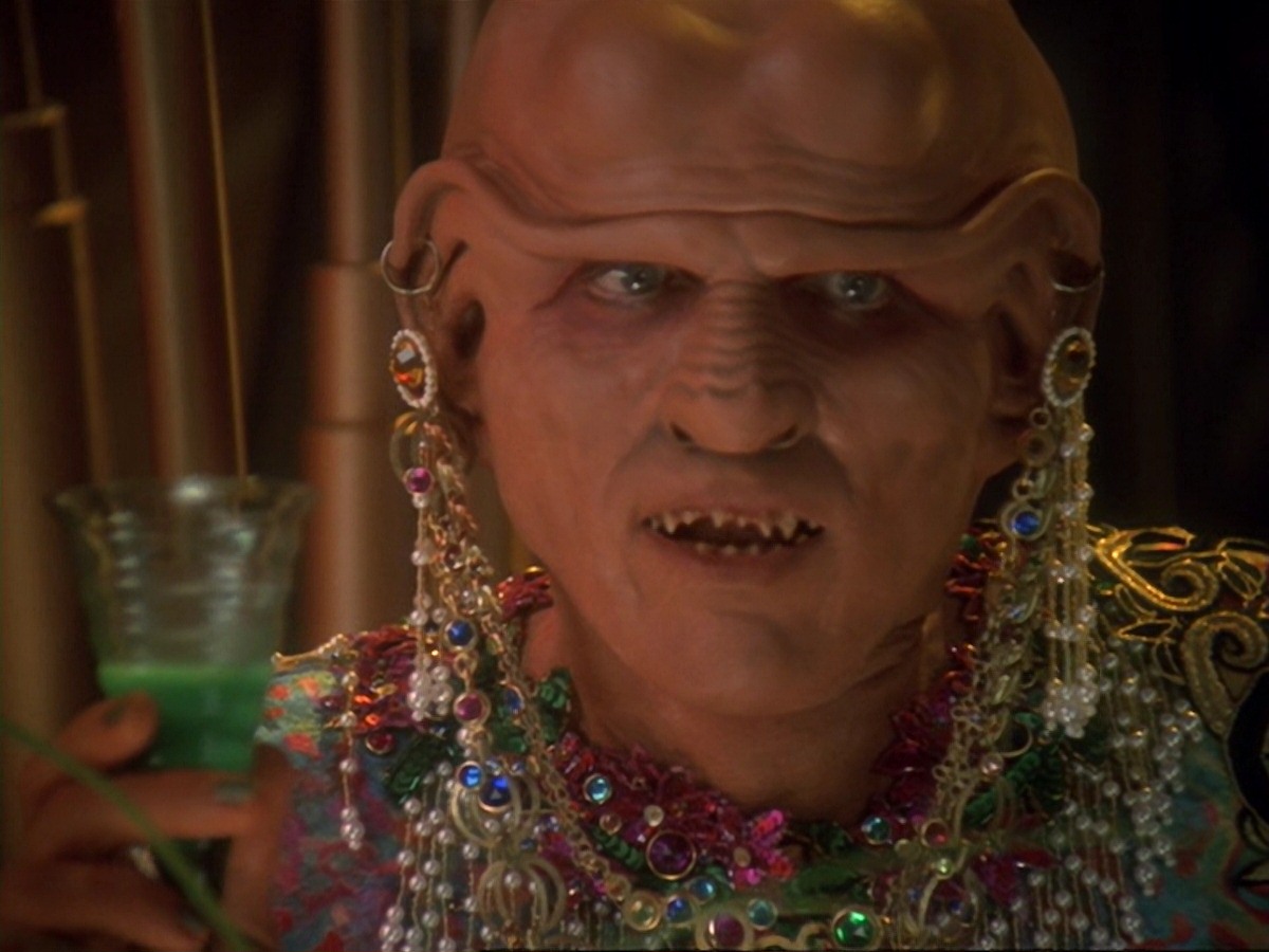 extant_StarTrek_DS9_6x23-ProfitAndLace_2999.jpg