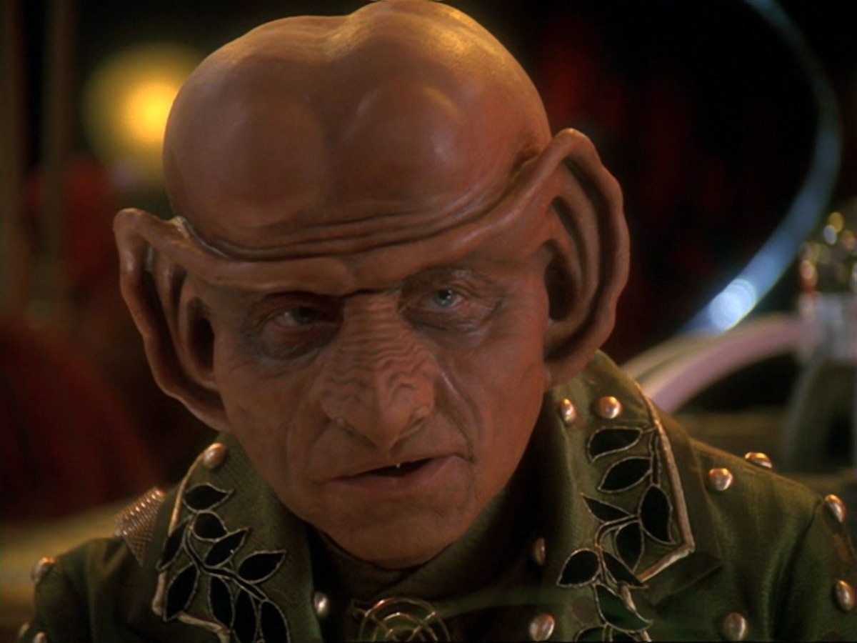 extant_StarTrek_DS9_6x23-ProfitAndLace_3013.jpg