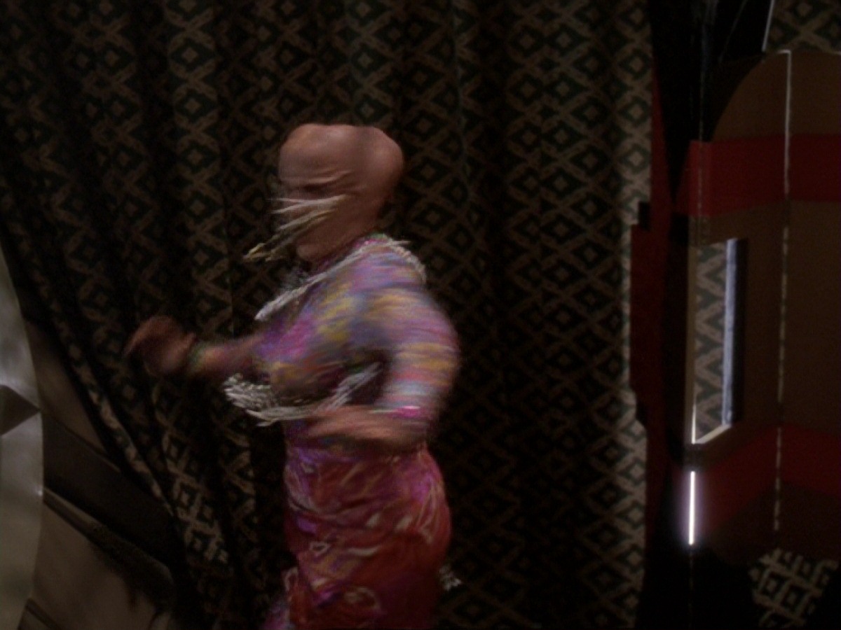 extant_StarTrek_DS9_6x23-ProfitAndLace_3152.jpg