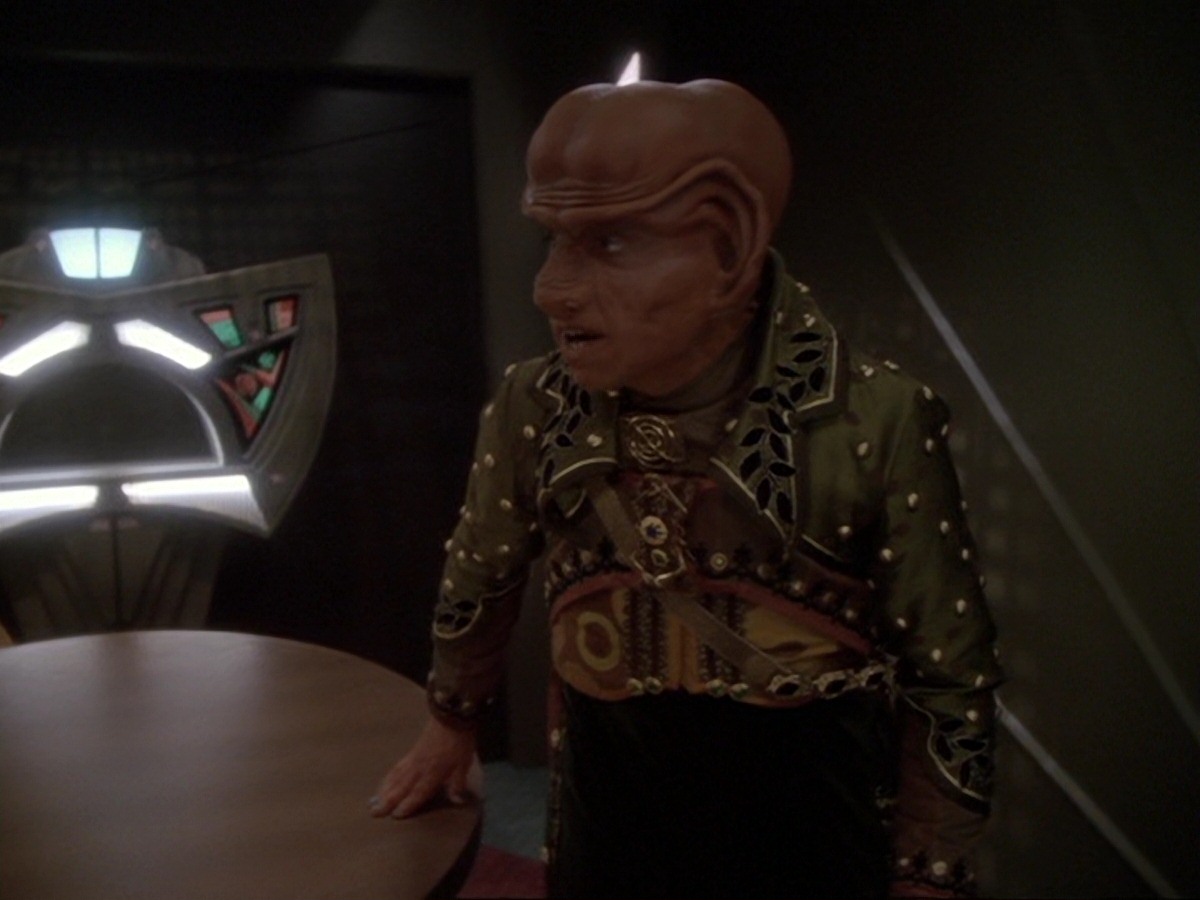 extant_StarTrek_DS9_6x23-ProfitAndLace_3154.jpg
