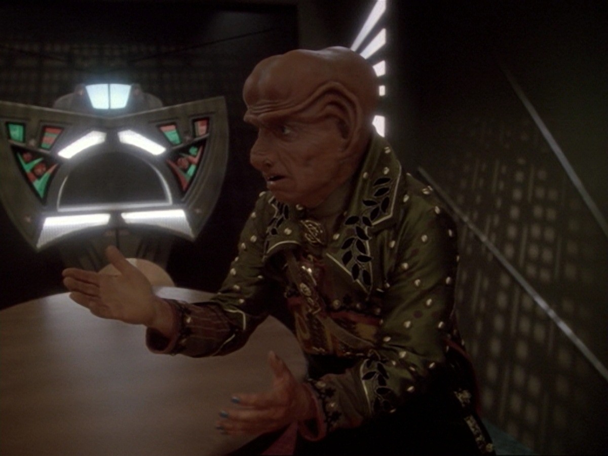 extant_StarTrek_DS9_6x23-ProfitAndLace_3159.jpg