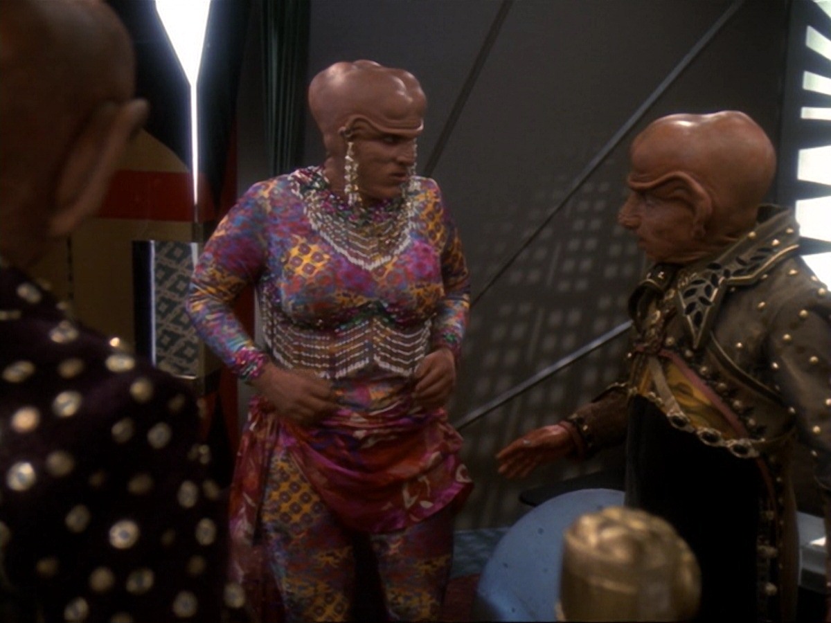 extant_StarTrek_DS9_6x23-ProfitAndLace_3276.jpg