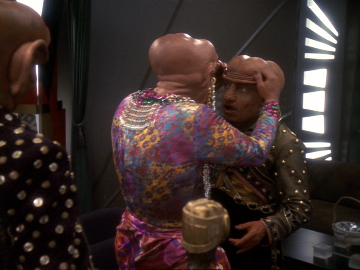 extant_StarTrek_DS9_6x23-ProfitAndLace_3296.jpg