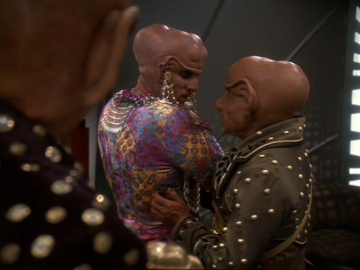 extant_StarTrek_DS9_6x23-ProfitAndLace_3364.jpg