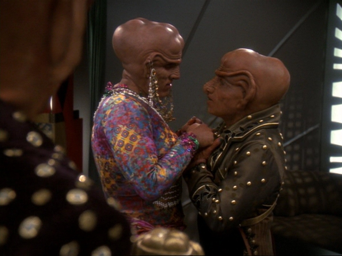 extant_StarTrek_DS9_6x23-ProfitAndLace_3371.jpg