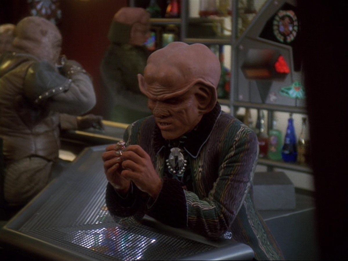 extant_StarTrek_DS9_6x23-ProfitAndLace_3408.jpg