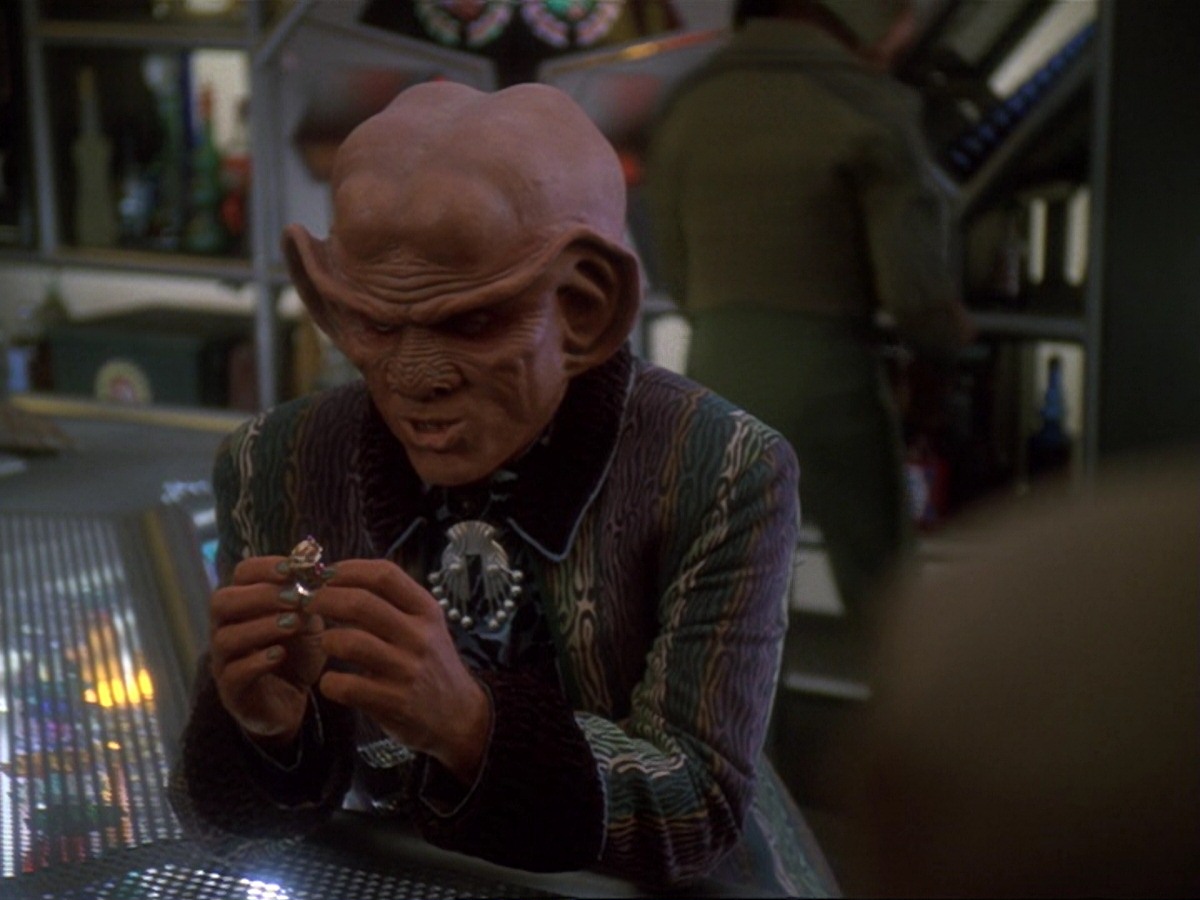 extant_StarTrek_DS9_6x23-ProfitAndLace_3440.jpg
