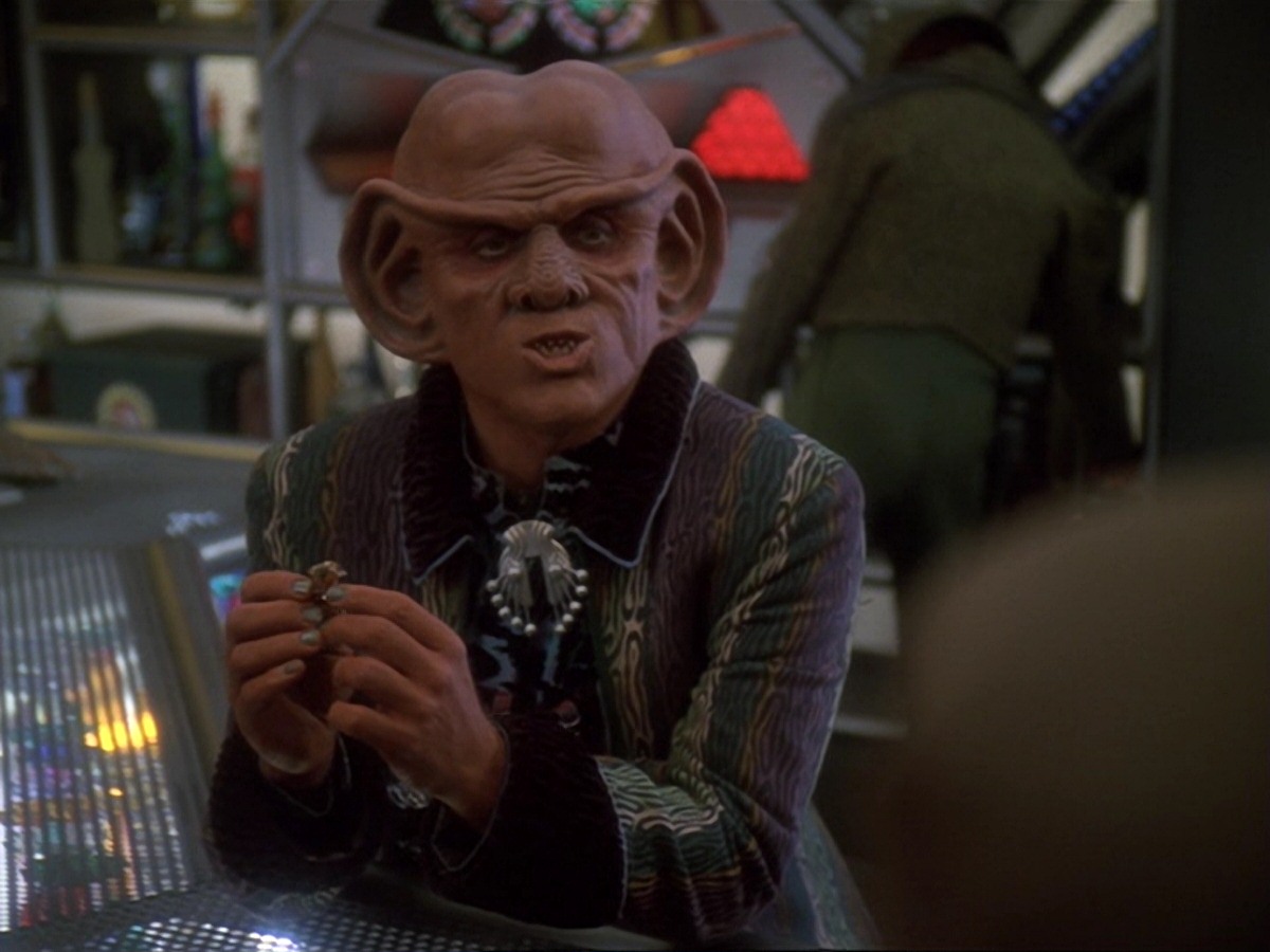 extant_StarTrek_DS9_6x23-ProfitAndLace_3444.jpg
