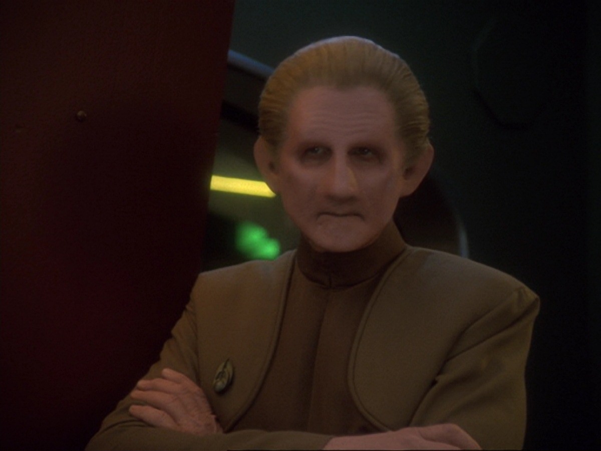 extant_StarTrek_DS9_6x23-ProfitAndLace_3451.jpg