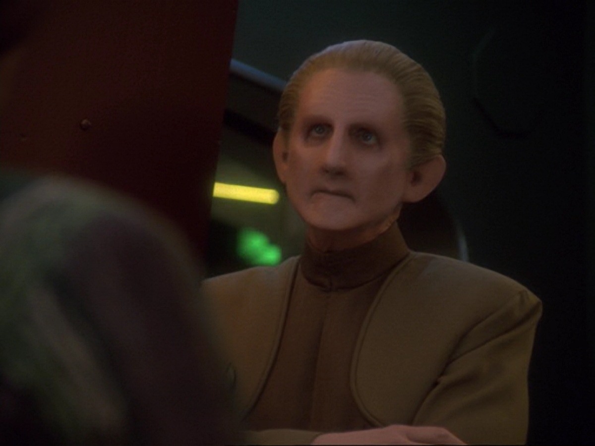 extant_StarTrek_DS9_6x23-ProfitAndLace_3468.jpg