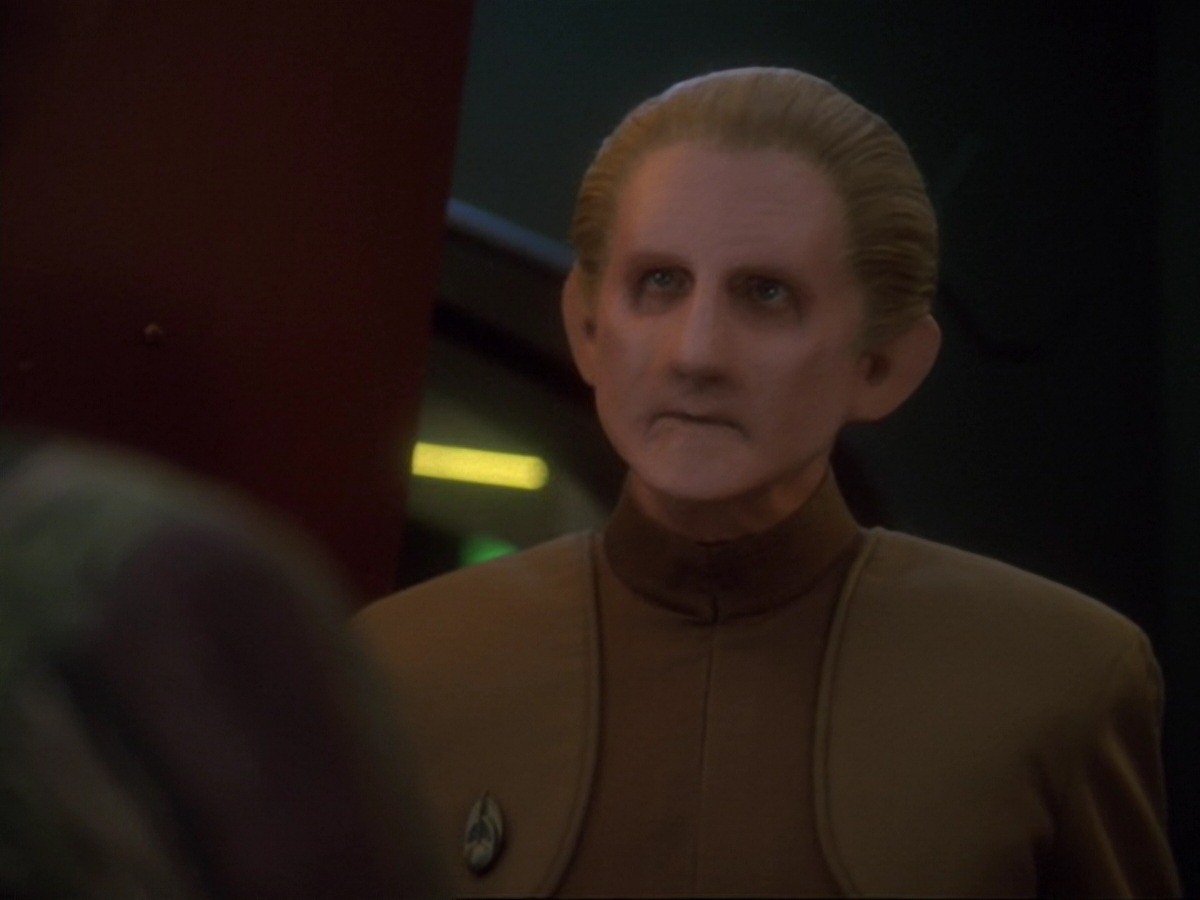 extant_StarTrek_DS9_6x23-ProfitAndLace_3472.jpg