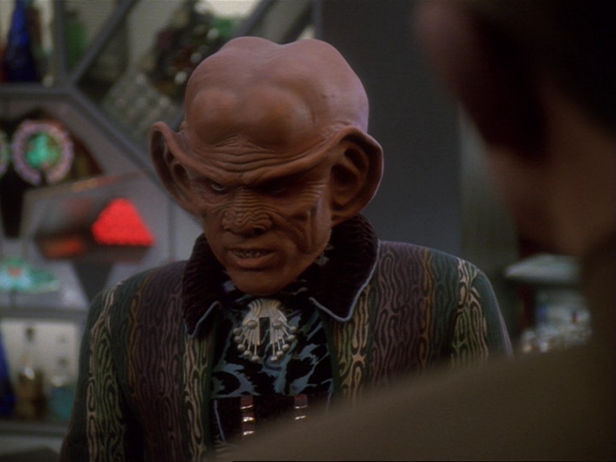 extant_StarTrek_DS9_6x23-ProfitAndLace_3477.jpg