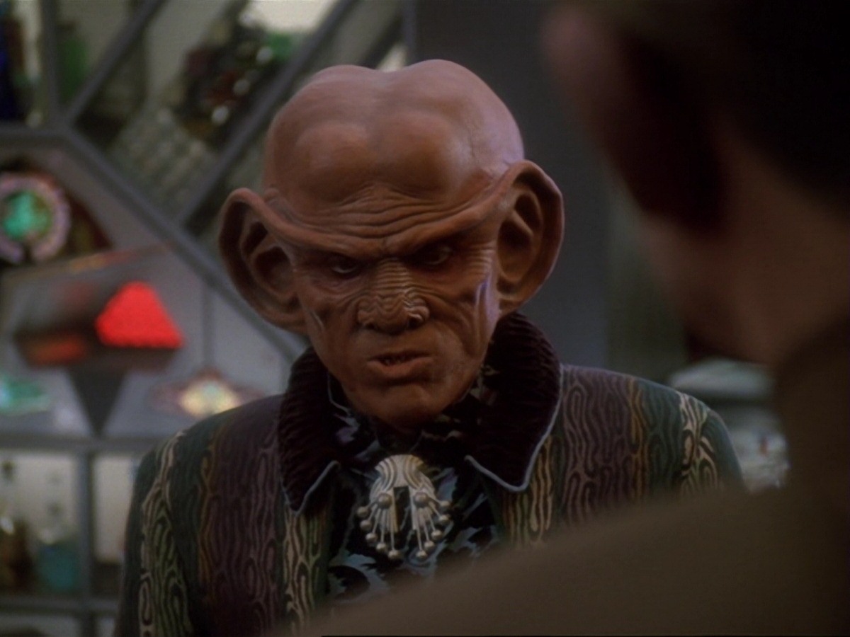 extant_StarTrek_DS9_6x23-ProfitAndLace_3479.jpg