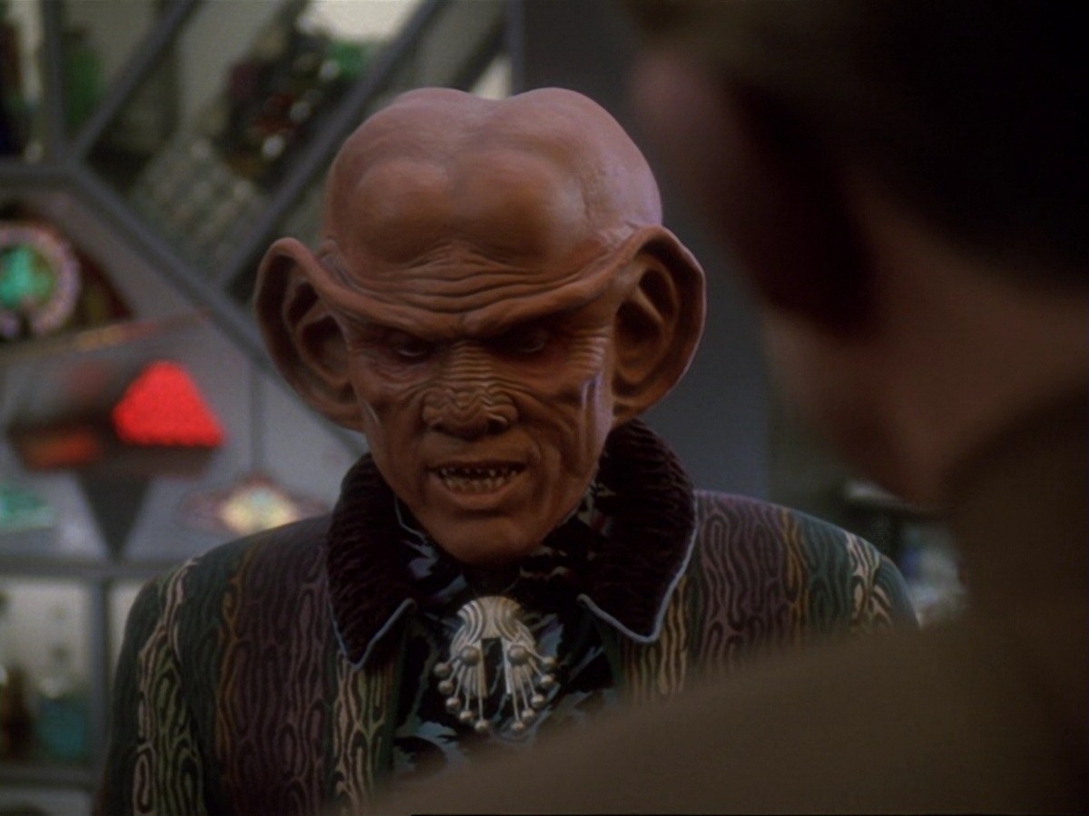 extant_StarTrek_DS9_6x23-ProfitAndLace_3480.jpg