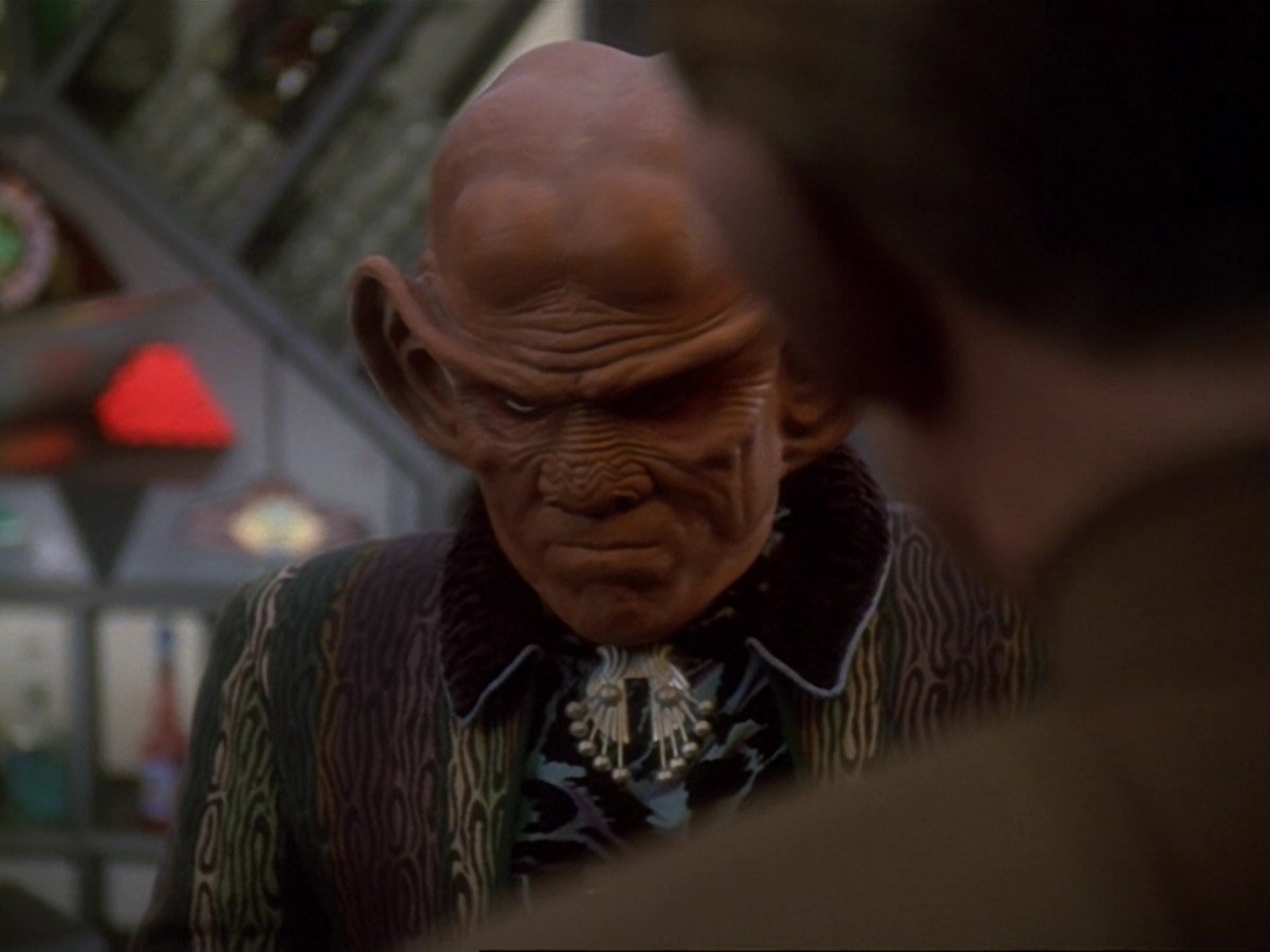 extant_StarTrek_DS9_6x23-ProfitAndLace_3490.jpg