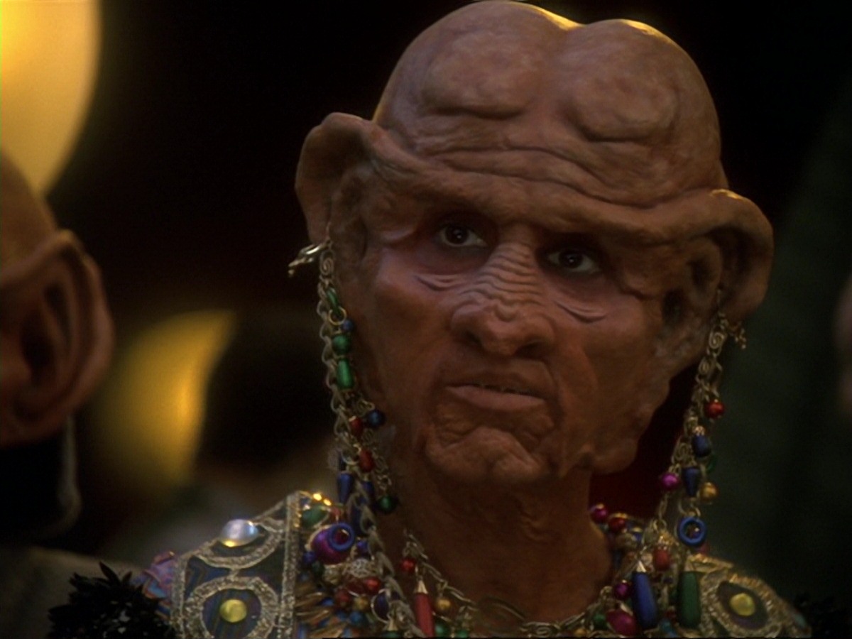 extant_StarTrek_DS9_6x23-ProfitAndLace_3587.jpg