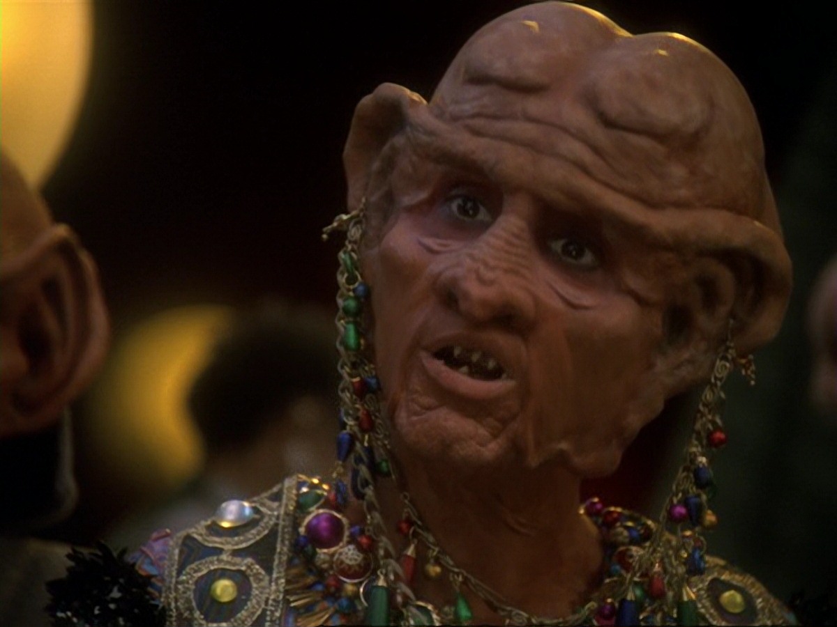 extant_StarTrek_DS9_6x23-ProfitAndLace_3588.jpg
