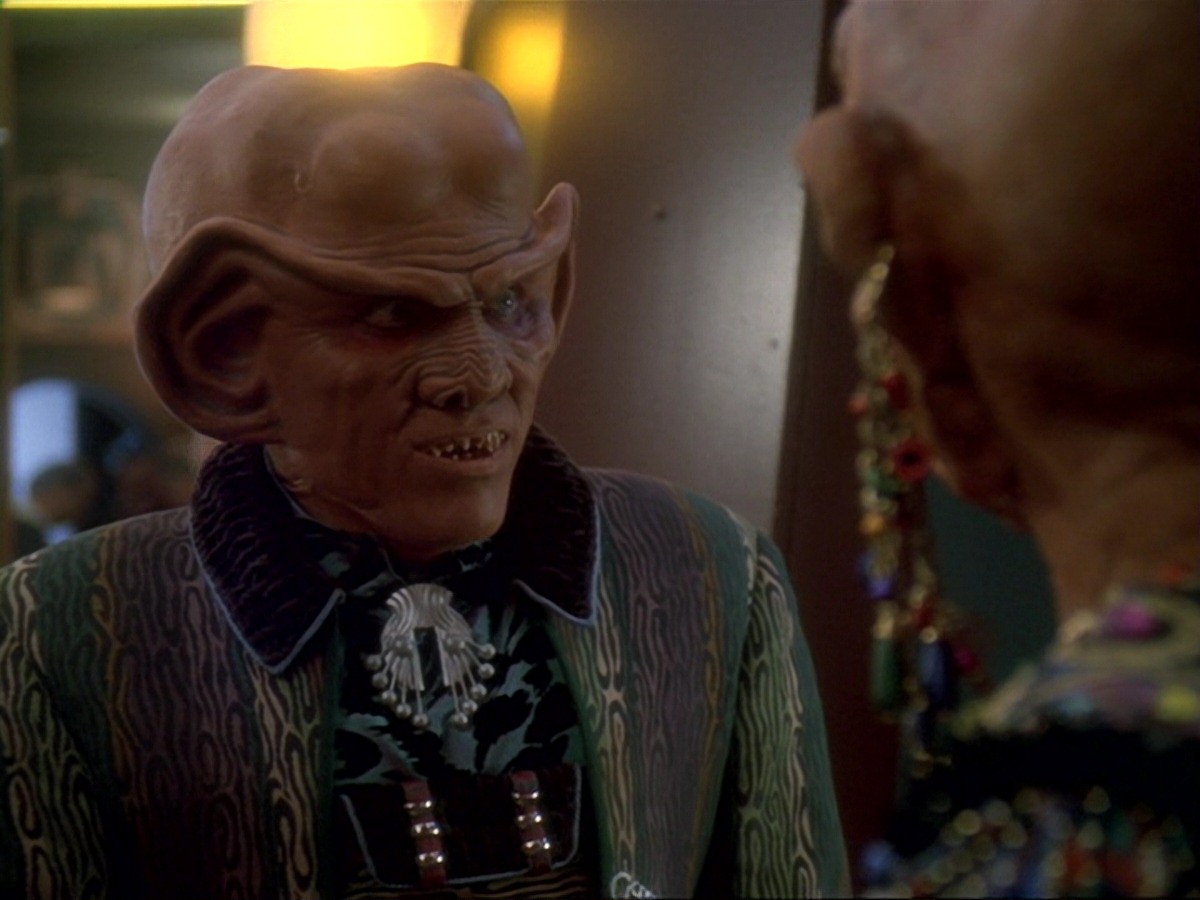 extant_StarTrek_DS9_6x23-ProfitAndLace_3606.jpg