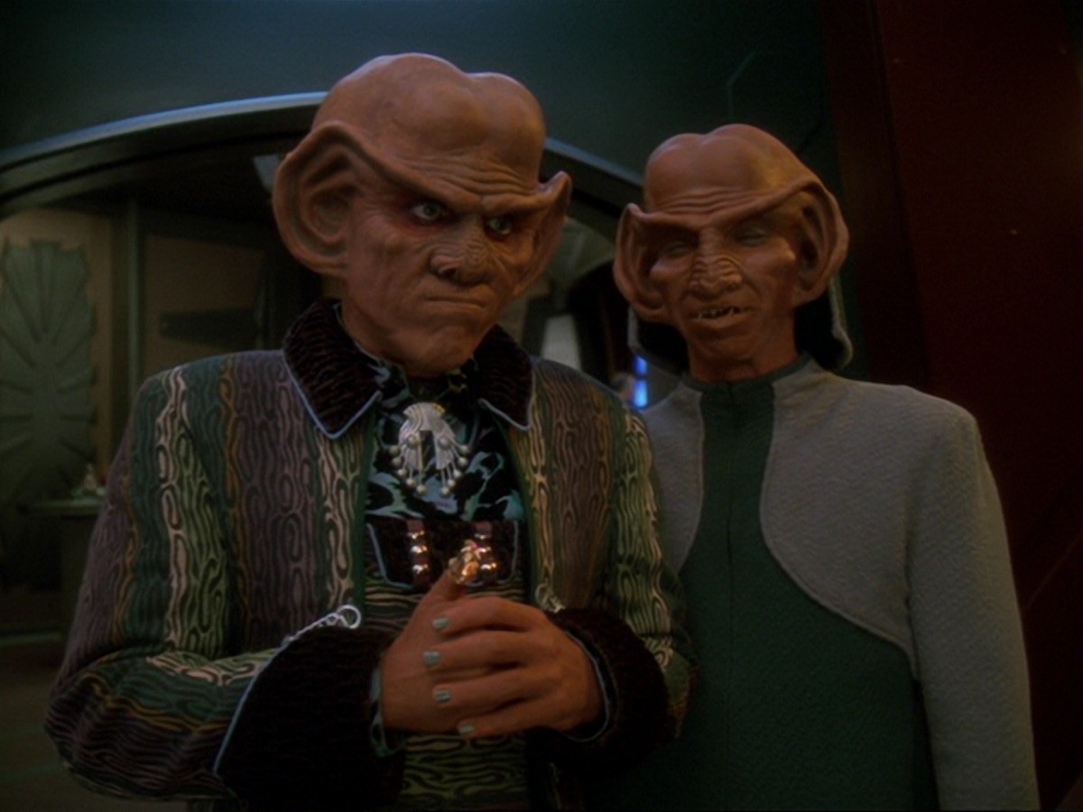 extant_StarTrek_DS9_6x23-ProfitAndLace_3644.jpg