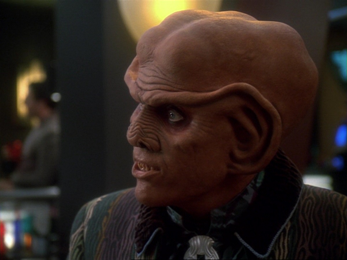 extant_StarTrek_DS9_6x23-ProfitAndLace_3728.jpg