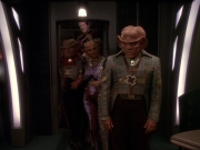 extant_StarTrek_DS9_6x23-ProfitAndLace_0768.jpg