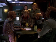 extant_StarTrek_DS9_6x23-ProfitAndLace_1136.jpg